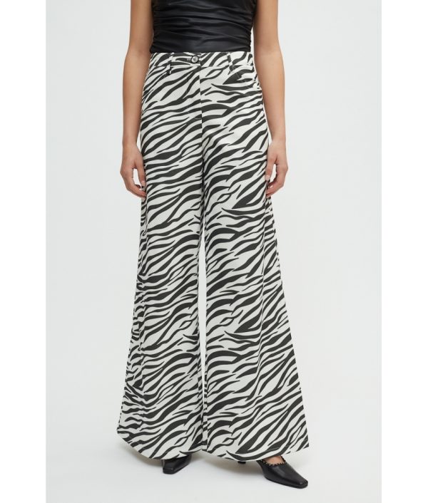 Janette Printed Pants - Image 4