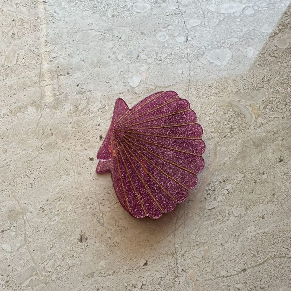 IMG_1462.jpg Shell Hair Clip Fuchsia - Image 1