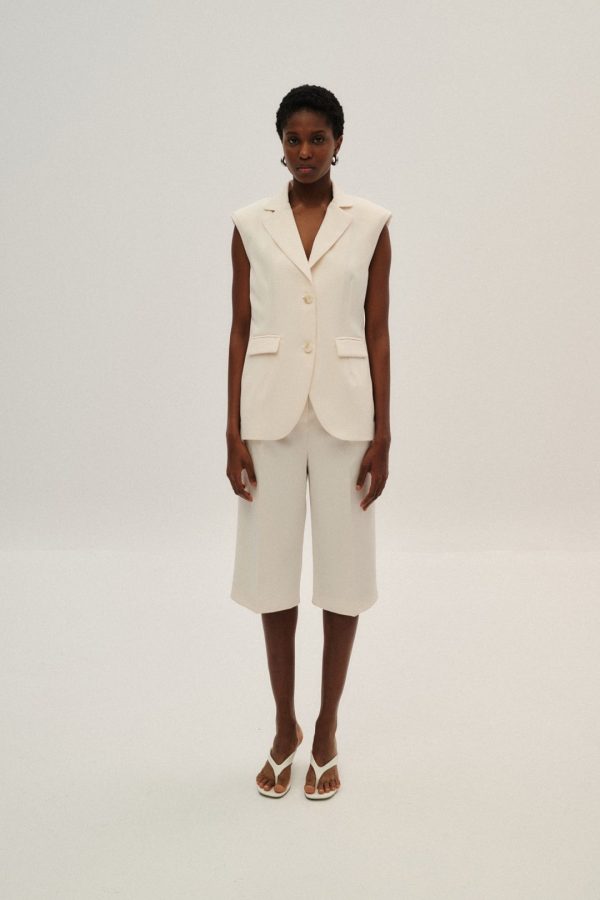 Sleeveless Blazer - Image 3