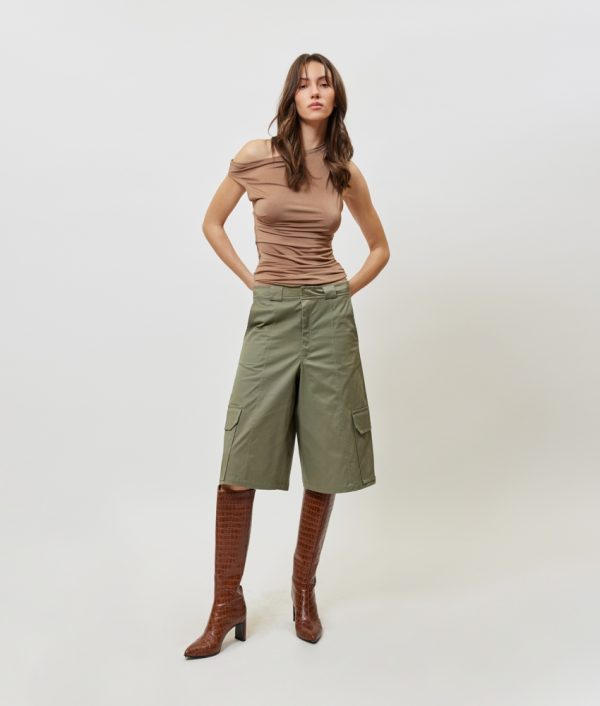 arina-bermuda_5.jpg Arina Bermuda - Image 1