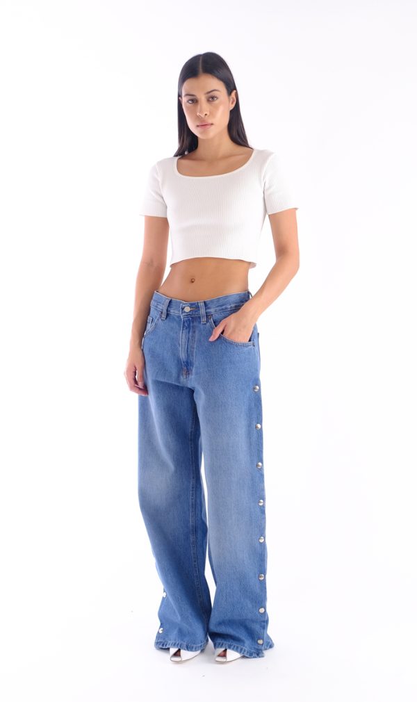 celine-medium-fade-out-pose.jpg Celine Medium Fade Out - Image 1