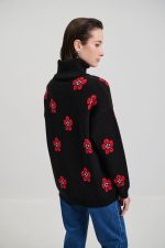Blouse Turtleneck Flowers - Image 3